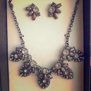 Beautiful Set of necklace and earrings